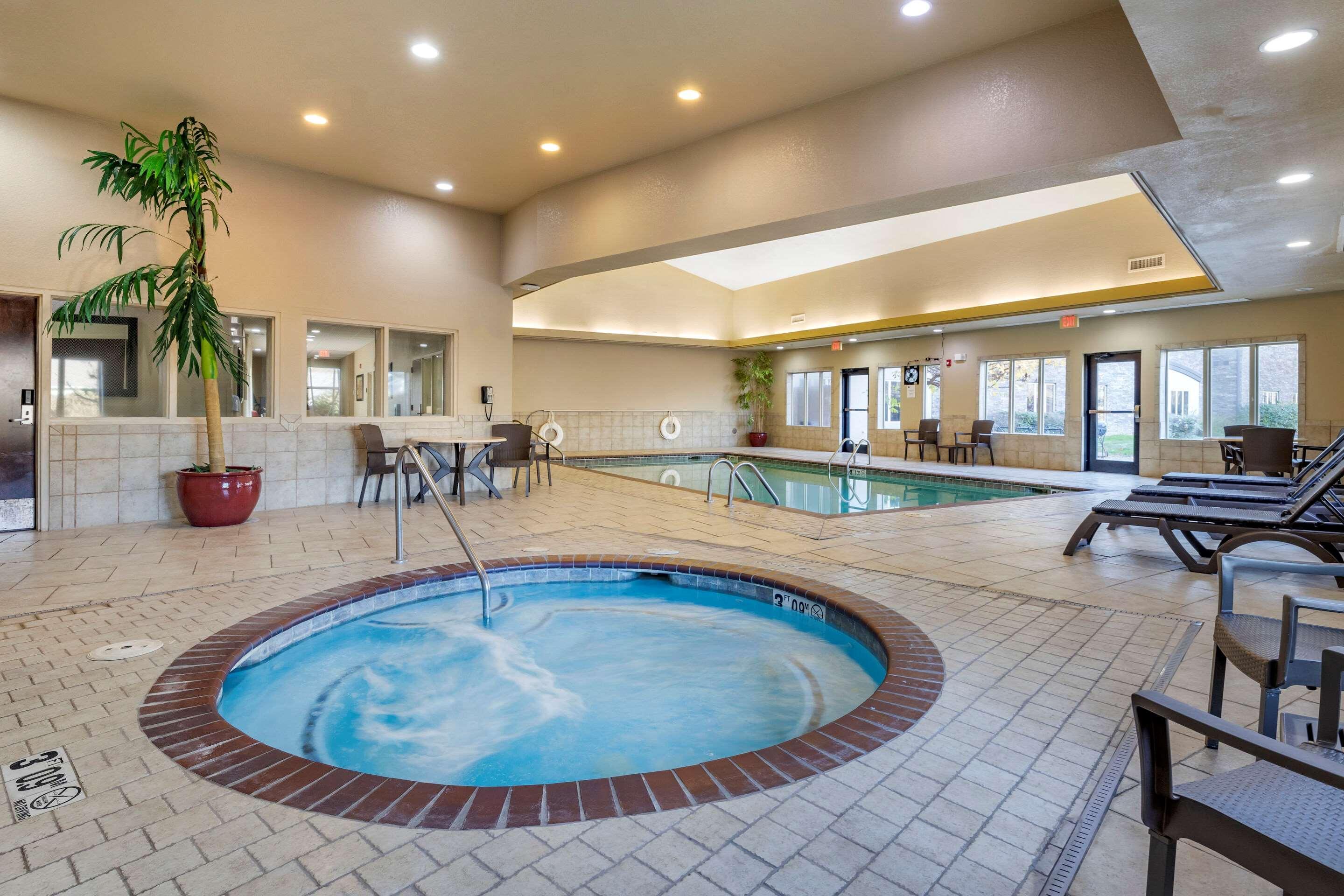 Comfort Inn Bentonville - Crystal Bridges Εξωτερικό φωτογραφία